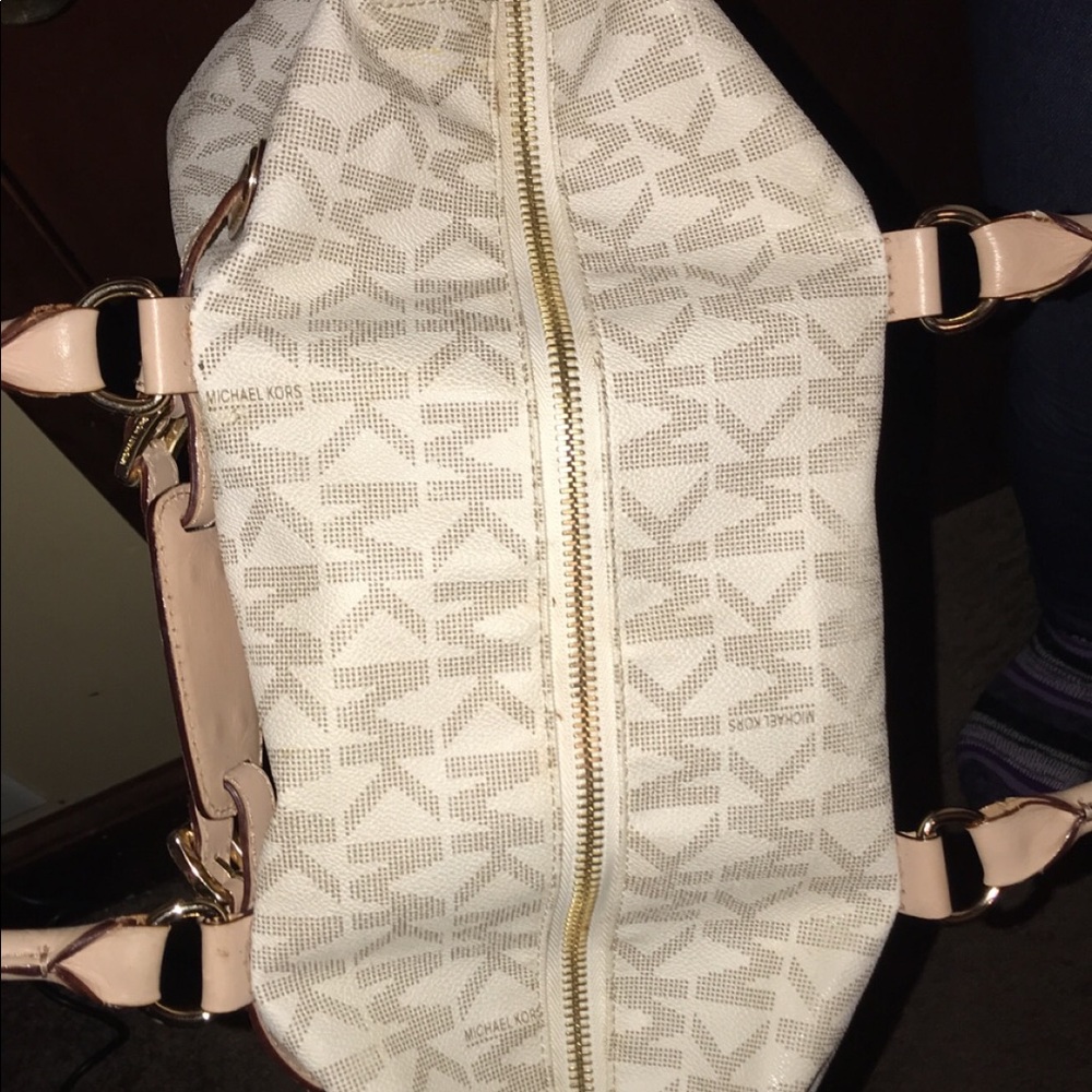 Purse - Picture 3 of 3